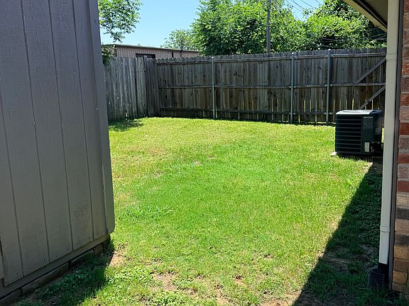 5th image of 6610 Parkview Dr