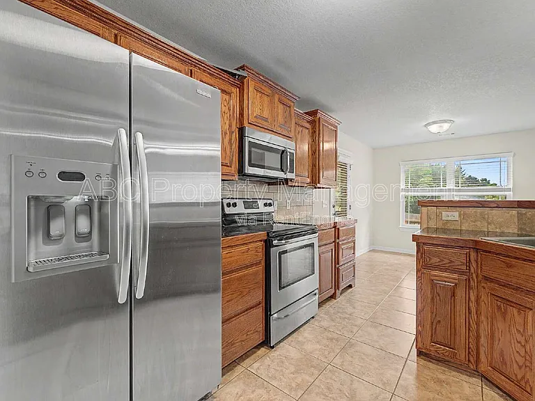 3558 W Clearwood Dr — Photo 4