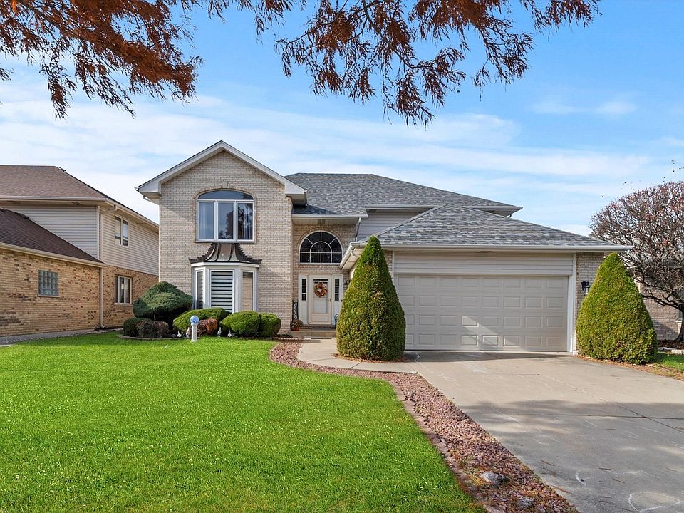 1st image of 10804 Lockwood Ave