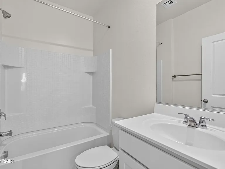 2097 E Grazing Meadow Ln — Photo 17