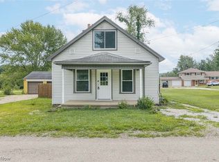 6597 Superior Rd SE, Uhrichsville, OH 44683