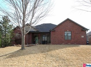 6630 S 19th St, Lincoln, NE 68512