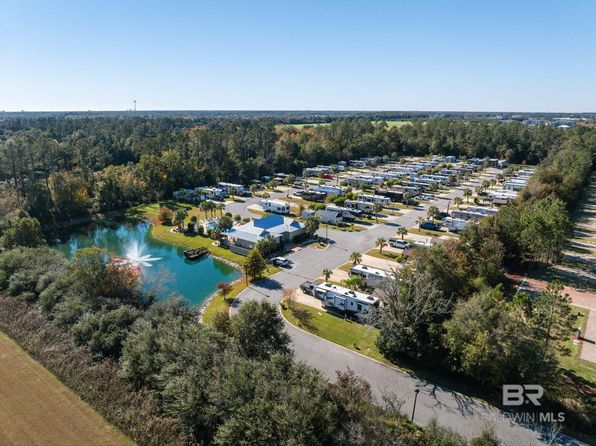 21240 Miflin Rd #29, Foley, AL 36535