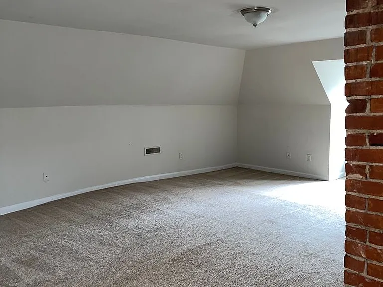 374 Park Ave — Photo 22