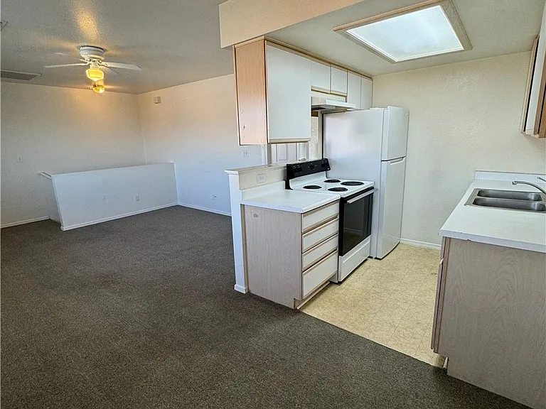 331 Phyllis Dr #2 — Photo 7