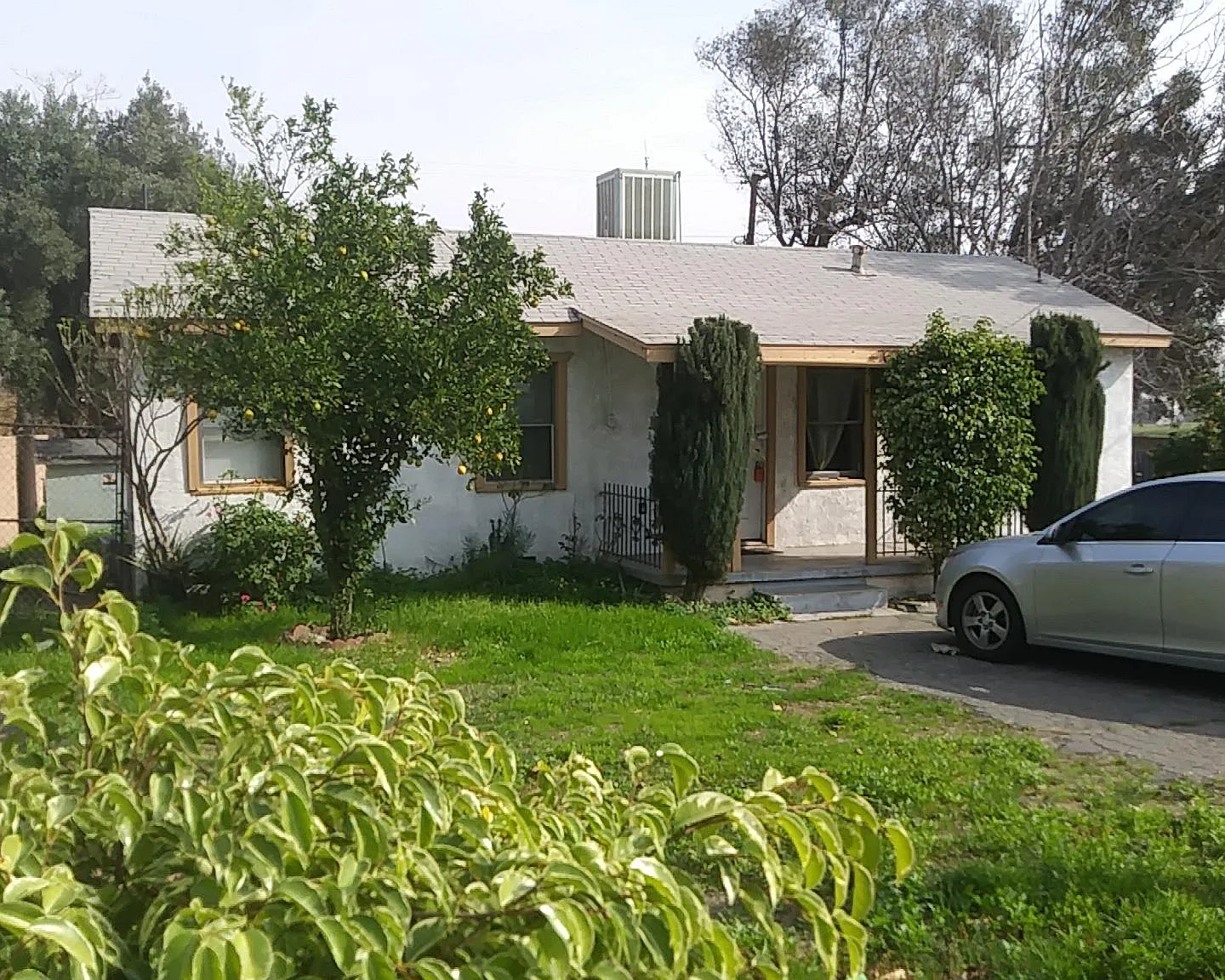 2 bed, 810 sqft, $2,400 — Photo 1