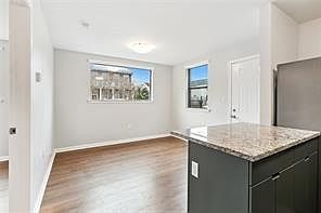 3rd image of 2853 Baronne St #1A