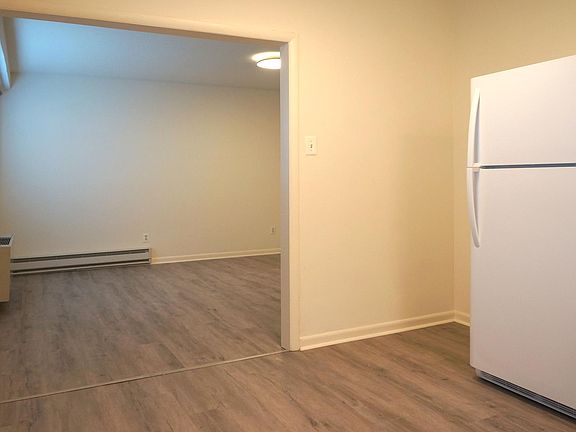 5th image of 2000 2nd St S APT 1