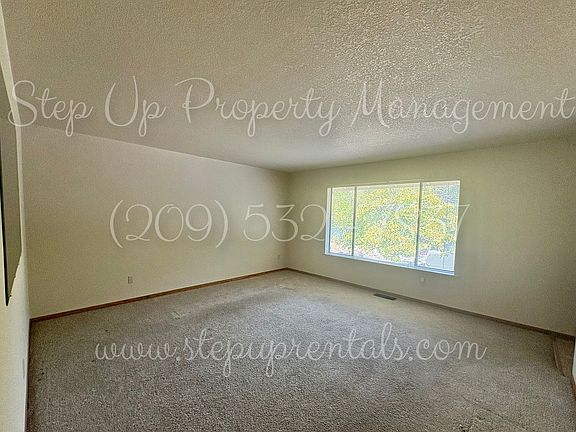 4th image of 96 N Norlin St #98