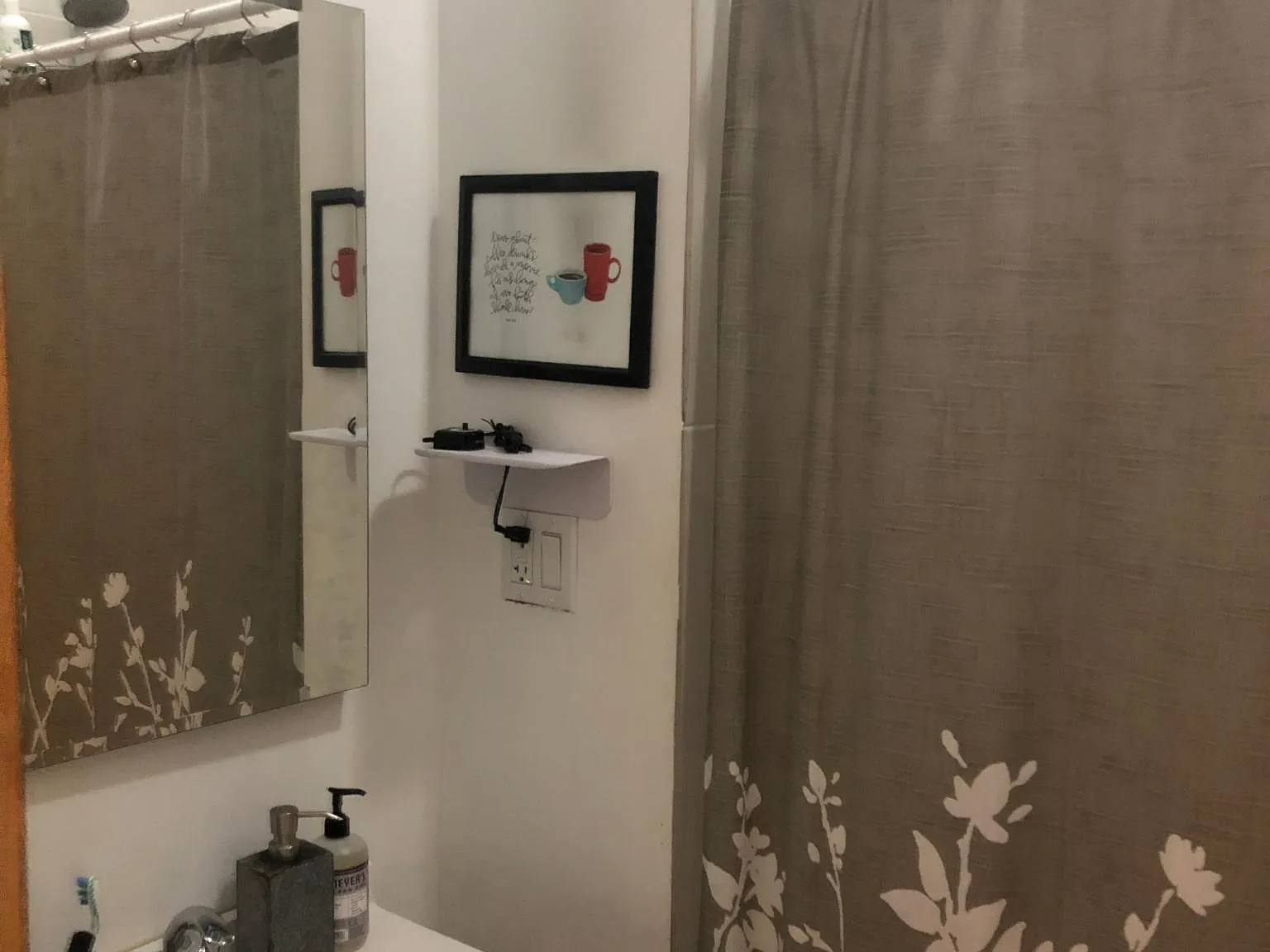 2 bed, 1100 sqft, $2,200 — Photo 3