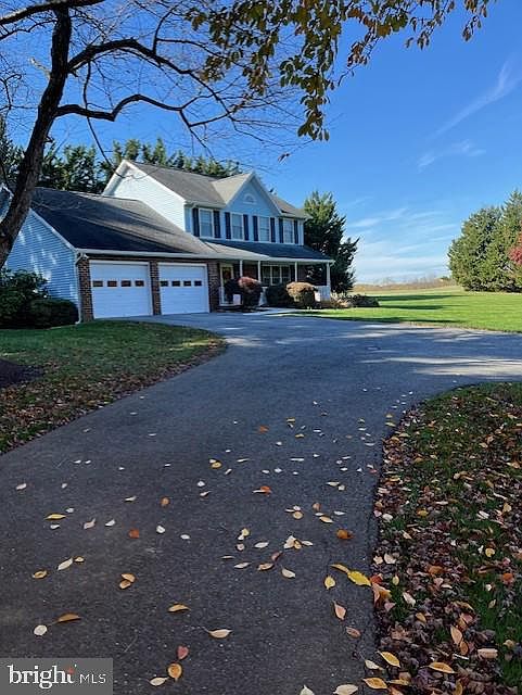 1st image of 592 Scott Dr