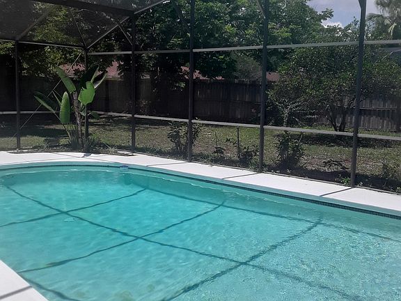 4th image of 8301 Caraway Dr