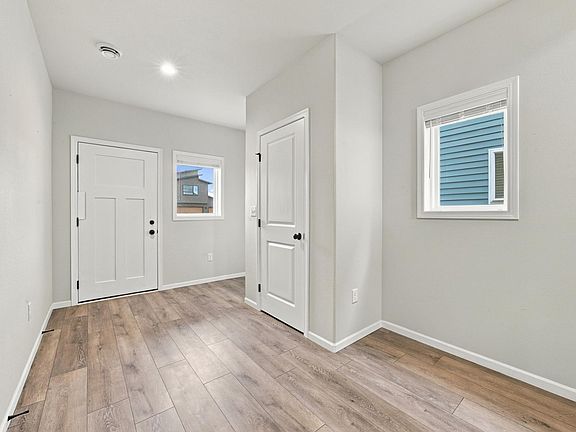 5th image of 7337 Madelyn Ln S