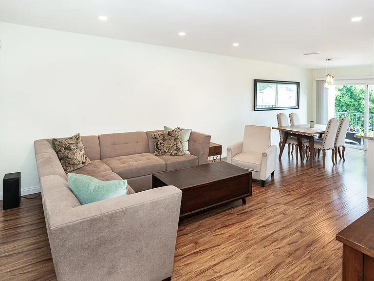 708 W Sierra Madre Blvd #37 — Photo 3
