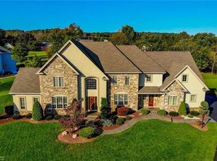 5605 Tuscany Ct, Coopersburg, PA 18036