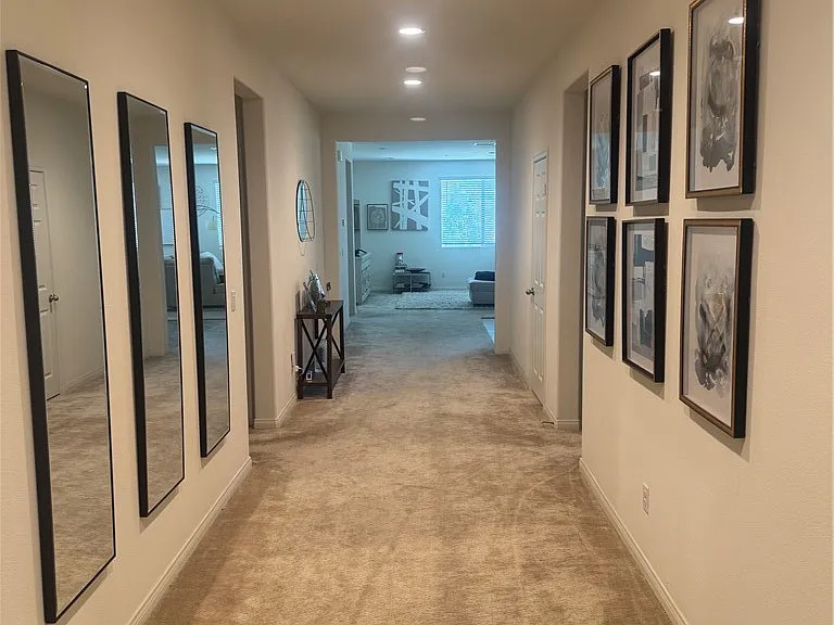 9509 Venetian Way — Photo 4