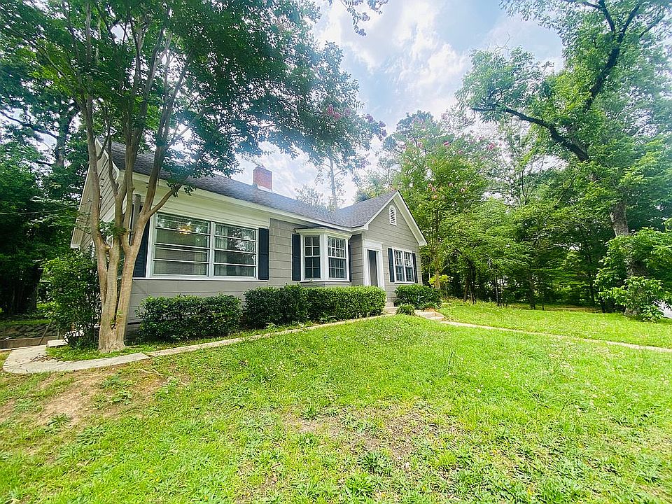 Magnolia Hill — 2517 31st Av