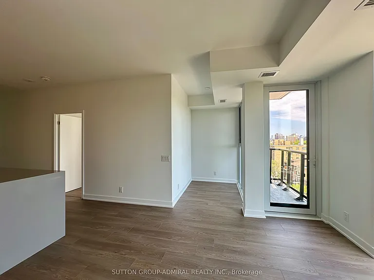 1660 Bloor St W #803 — Photo 11