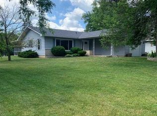 216 E Minnehaha Ave, Portage, WI 53901