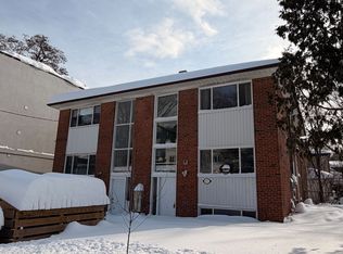 451 Leslie St, Toronto, ON M4M3E5
