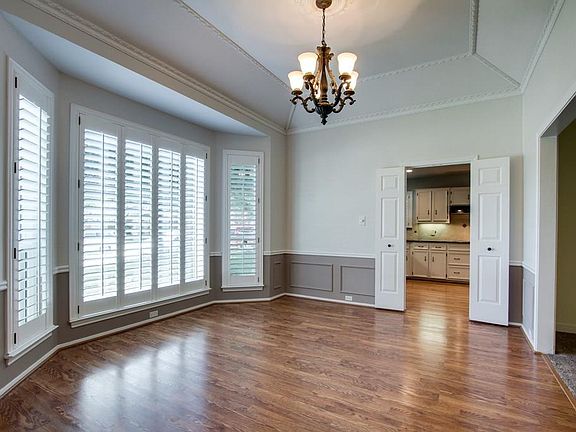 5th image of 2563 Honeysuckle Dr