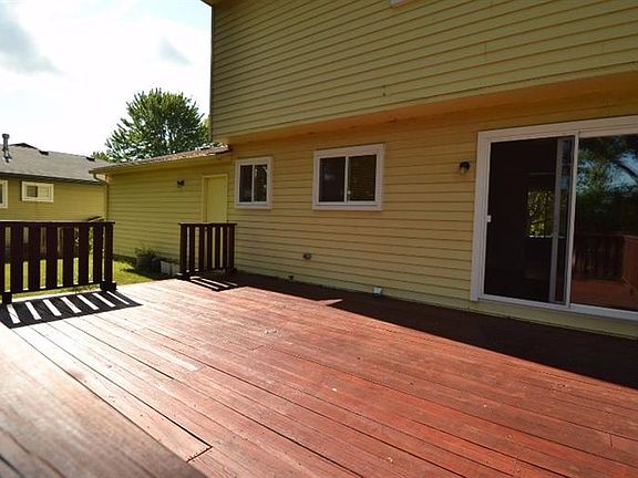 4th image of 9089 Arlington Dr
