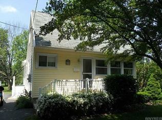 98 Wolcott St, Le Roy, NY