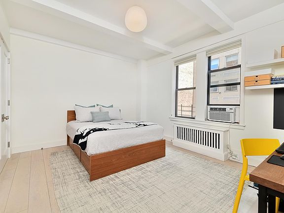 4th image of 119 E 84th St APT 5C