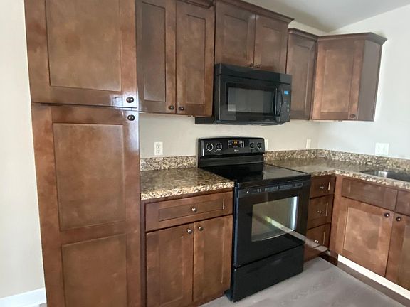 3rd image of 10553 Clubhouse Dr