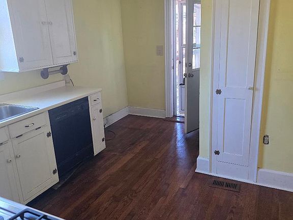 4th image of 605 Haynes St