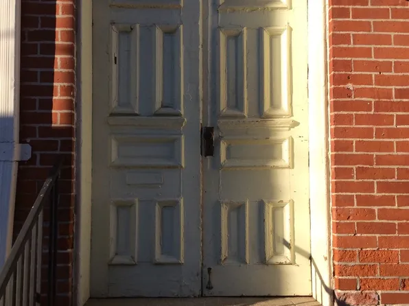 303 E King St APT 2, York, PA 17403