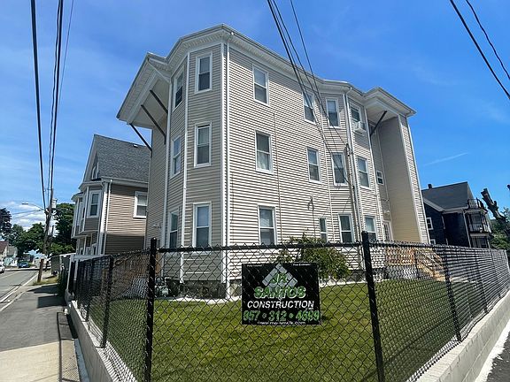 2nd image of 92 Myrtle St #2