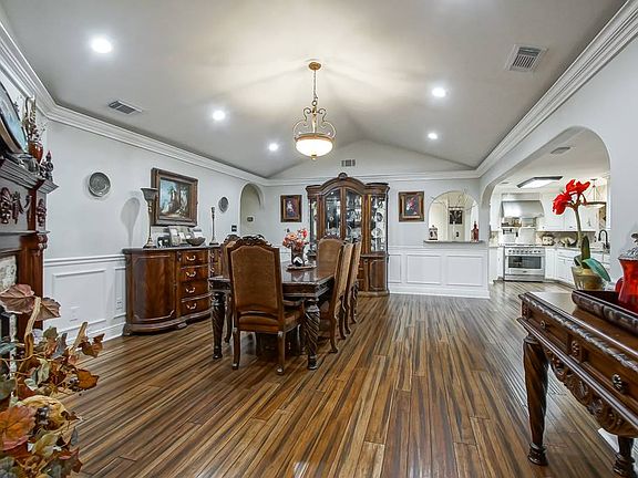 3rd image of 24536 Millican Dr