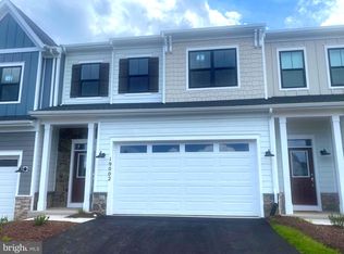 19002 Coral Reef Sq, Leesburg, VA 20176