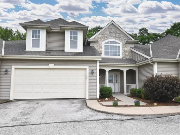 W264N2727 Christian LANE #11, Pewaukee, WI 53072