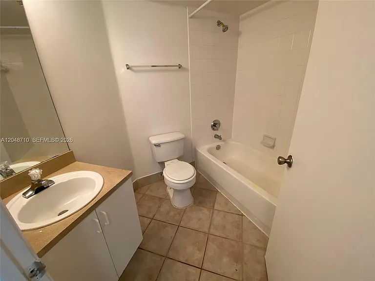 4177 N Haverhill Rd #808 — Photo 38
