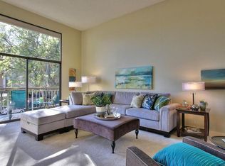 310 N Civic Dr APT 318, Walnut Creek, CA 94596