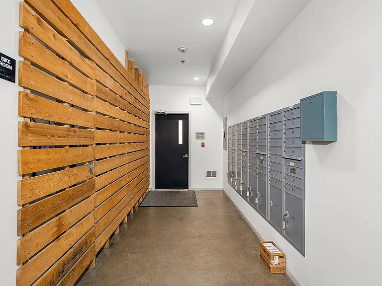 Welcome to 1806 23rd Ave Modern Living in the Heart of Seattle's Central District — Photo 9