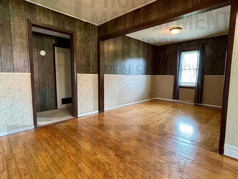 10770 W US Highway 30 — Photo 10