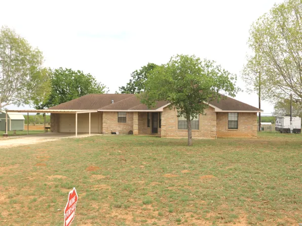 9404 Crow Ln #2, Adkins, TX 78101