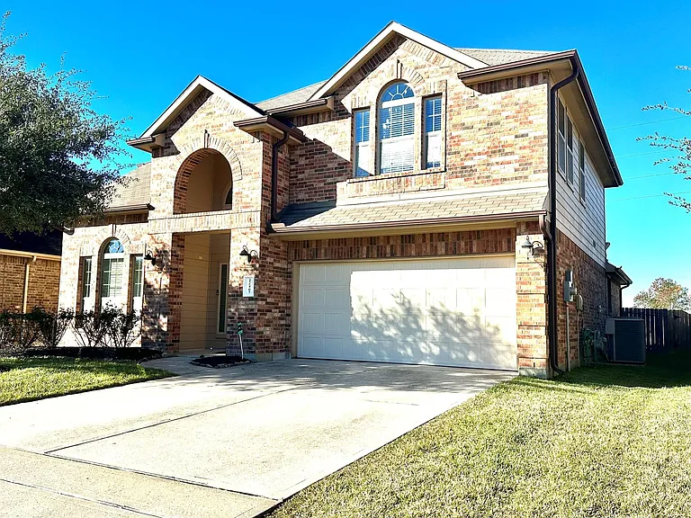 22407 Ebbets Field Dr — Photo 1