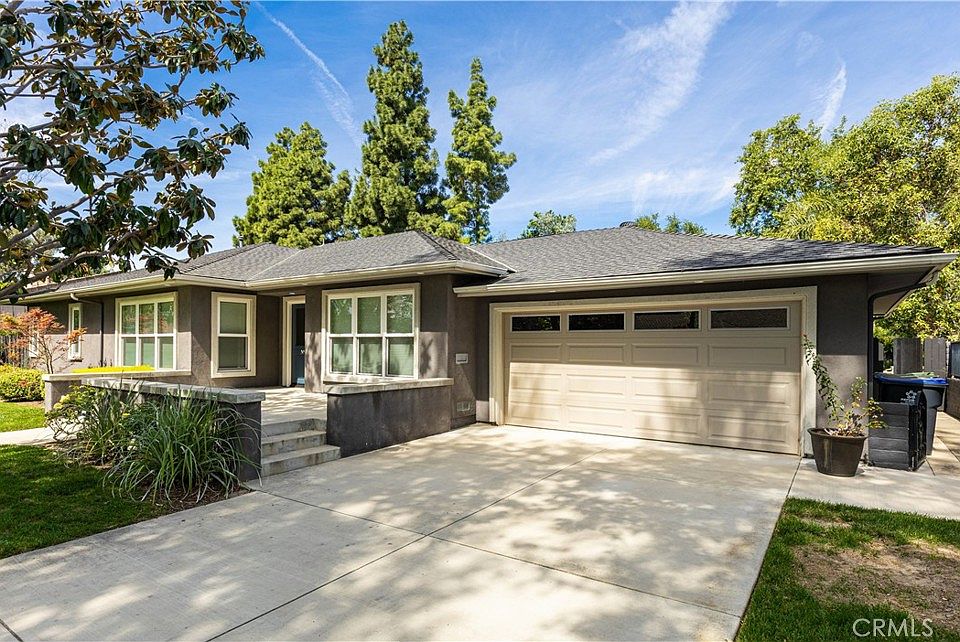 1st image of 933 W Riviera Dr