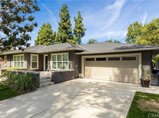 933 W Riviera Dr, Santa Ana, CA 92706