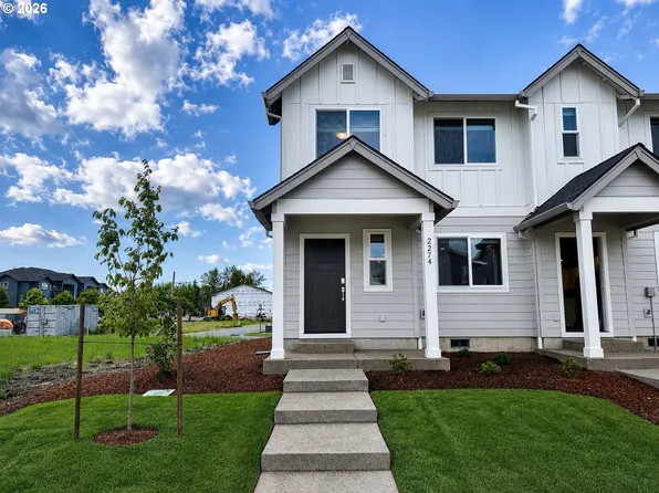 2274 Sawtelle Dr, Woodburn, OR 97071