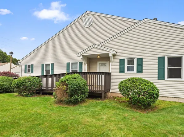671 Ledgeview Court #671, Southington, CT 06489
