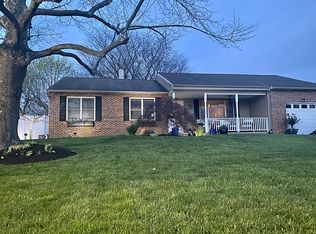 17 Chilton Rd, Langhorne, PA 19047