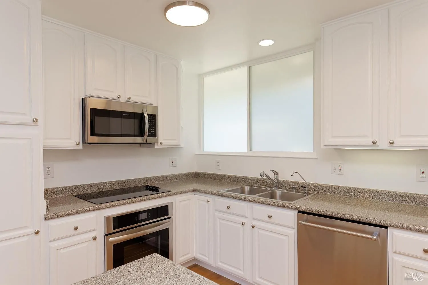 20 Andrew Dr APT 65 photo 1