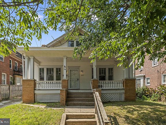 2nd image of 39 Maple Ave