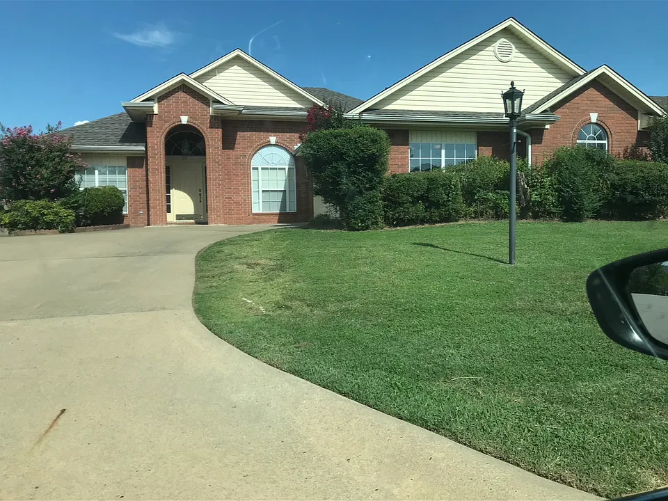 7001 Millennium Dr