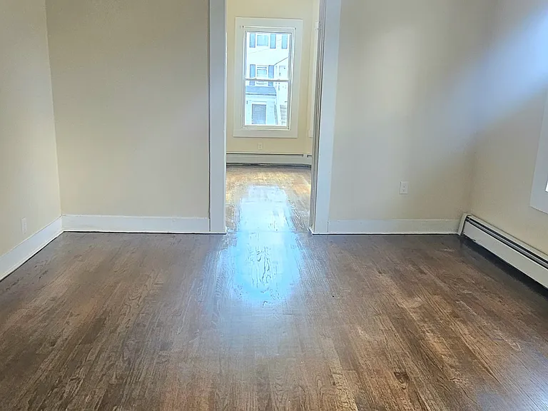 373 Blatchley Ave #1A1 — Photo 4